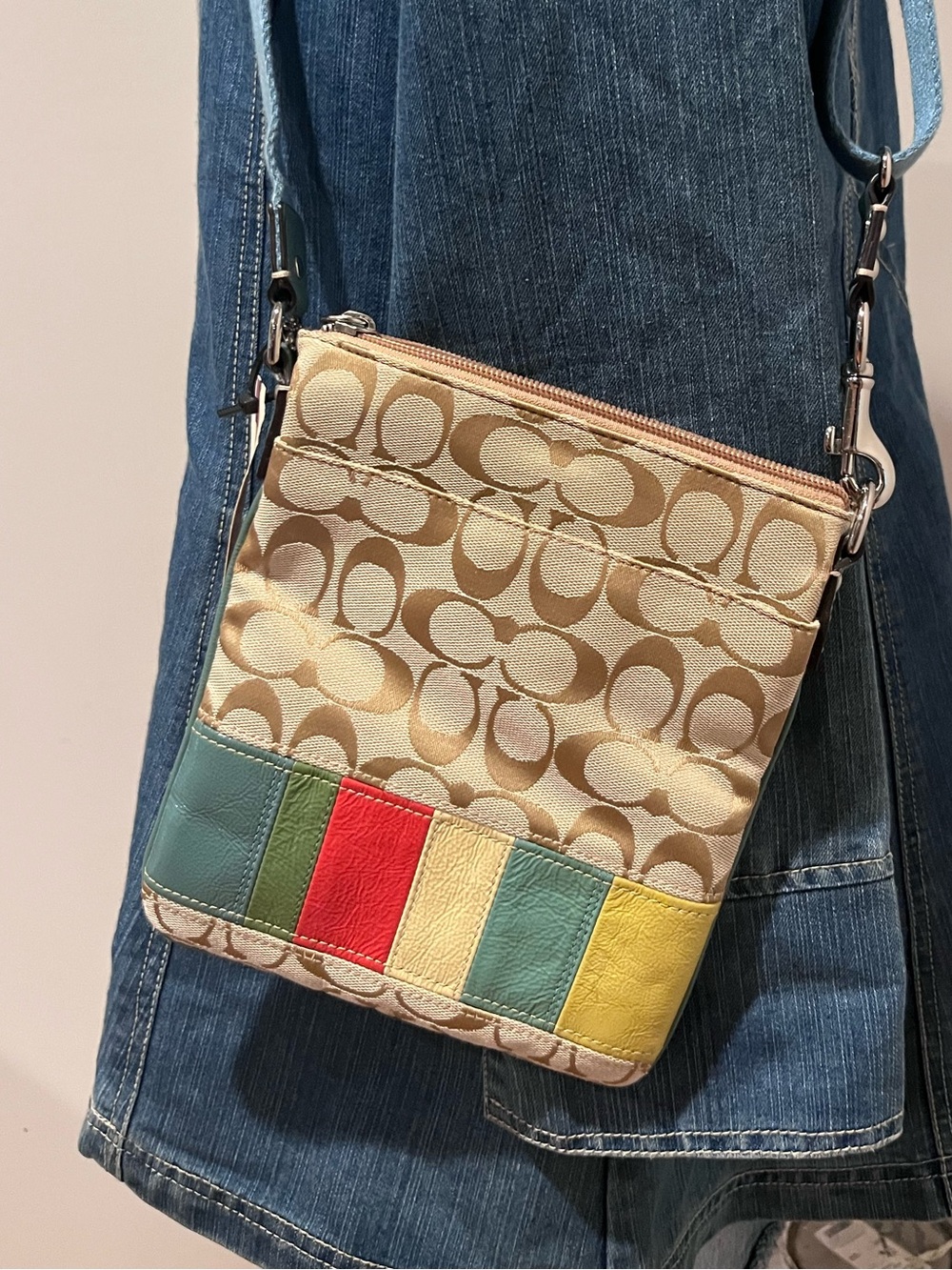 Coach Beige Signature Crossbody Hamptons Weekend Bag